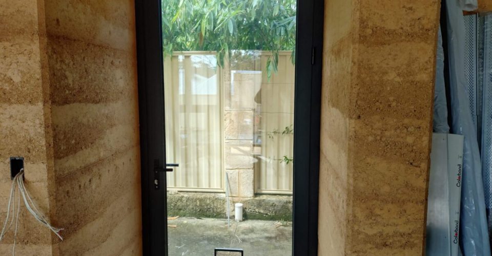 External With Lock 03-min