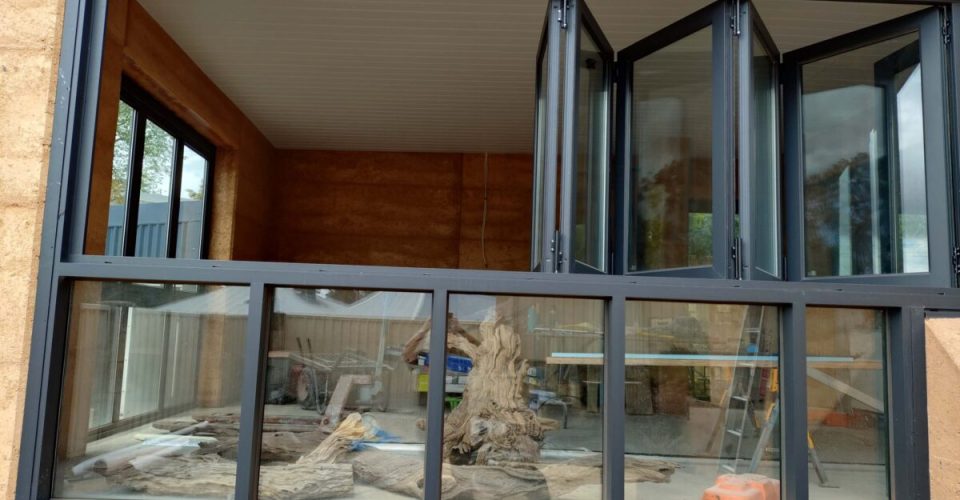 Folding Windows 01-min